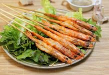 Tôm nướng bơ tỏi hàng xóm cũng phát thèm Tôm nướng bơ tỏi hàng xóm cũng phát thèm