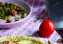 Làm bánh tart cà chua thịt xông khói tuyệt ngon Làm bánh tart cà chua thịt xông khói tuyệt ngon