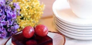 Cách làm thạch nho sữa hai lớp bắt mắt