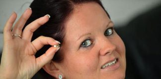 Ăn hàu, cắn phải hai viên ngọc trai có giá 30 triệu đồng