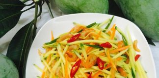 Gỏi xoài tôm khô - ngon lạ quà chiều