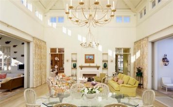 15 phòng khách đẹp với đèn chùm thắp nến 1