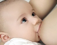 Lao động nữ nuôi con nhỏ được nghỉ 60 phút mỗi ngày để vắt sữa