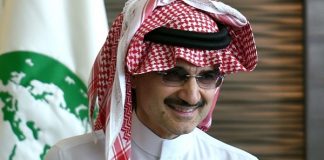 Tỷ phú 32 tỉ vừa tuyên bố sẽ dành hết tài sản làm từ thiện