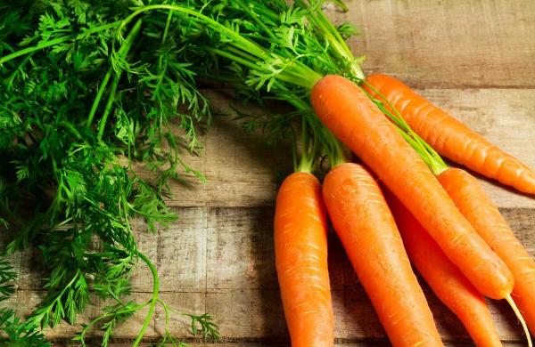 Cách phân biệt cà rốt Trung Quốc và cà rốt Việt Nam
