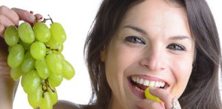 sai laamg khi ăn trái cây 