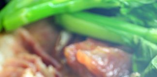 Bí quyết nấu món ngon 3 trong 1: Cơm, thịt hầm, rau luộc