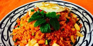 Cơm rang kim chi chay