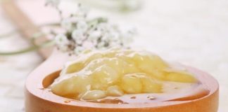 Tự chế mặt nạ trị viền môi thâm cực nhanh