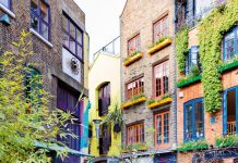 Căn hộ 25m2 độc và đẹp của nhà thiết kế nội thất trẻ