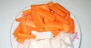 Món ngon cuối tuần: Nui nấu sườn non