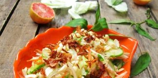 Nộm gà bắp cải dưa chuột