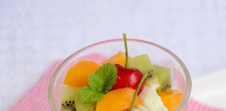 Kem trái cây thơm ngon mát lạnh vị hoa quả