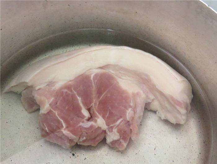 Bí quyết luộc thịt lợn ngon