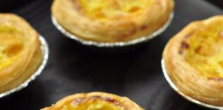 Trổ tài làm bánh tart xoài nóng hổi thơm ngậy