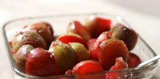 Mận hậu dầm: Món ăn vặt khó chối từ