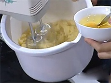 Độc đáo, lạ miệng với cách làm bánh su kem trà xanh	