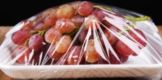 Bảo quản thực phẩm bằng cách dùng màng nilon bọc kín đang rất phổ biến