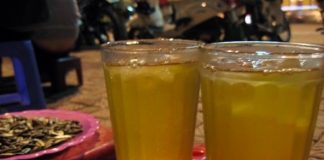 Trà đá mát lạnh nhưng tiềm ẩn nhiều rủi ro cho sức khỏe. Ảnh minh họa