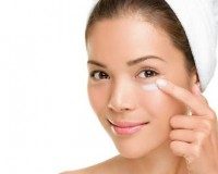 Giúp bạn trẻ hơn tuổi chỉ nhờ mẹo trang điểm