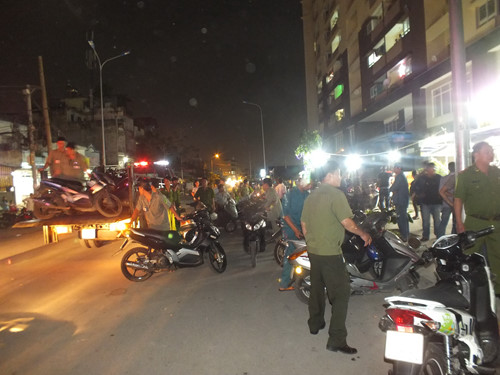 Hàng trăm cảnh sát bố ráp, tạm giữ gần 100 ông Tây đen ở Sài Gòn - ảnh 2