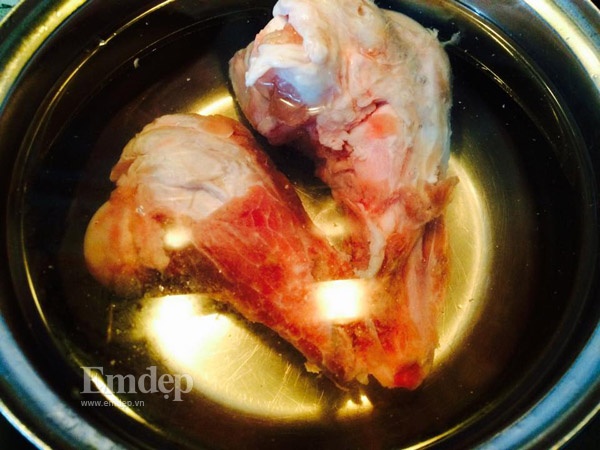 Cách làm lẩu riêu cua thịt bò sườn sụn nóng hổi thơm ngon