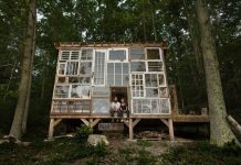 Ngôi nhà kính màu nhiệm với giá 500 USD