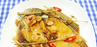 Ngon tuyệt cơm chiều với cá thu sốt sả ớt chua cay