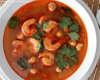 Cách nấu canh tôm chua Thái Lan ngon ngất ngây