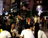 TP.HCM: Bày trò ảo thuật đường phố để sờ mó nữ sinh