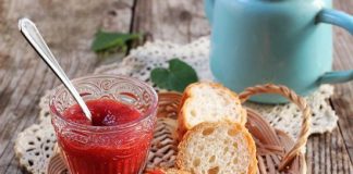 Thỏa thèm nỗi nhớ mận với mứt mận đặc sánh 