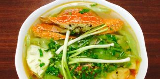 Ghẹ nấu canh chua dọc mùng ngon tuyệt cơm chiều