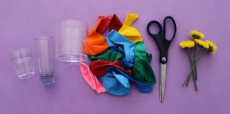 Trang trí lọ hoa với bóng bay trong…30 giây!