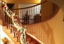 Trang trí cầu thang rực rỡ đón năm mới