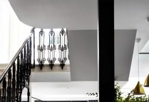 Thiết kế nhà ấn tượng với tông màu đen chủ đạo 1