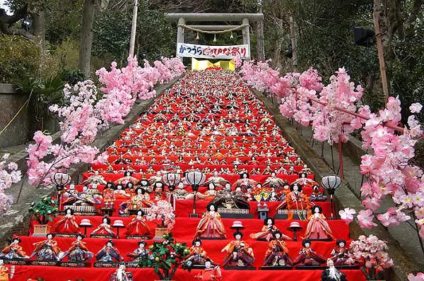 Lễ hội : Búp bê mang đi vận rủi ở Nhật Bản