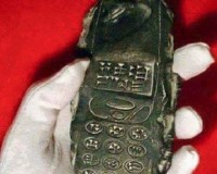 Phát hiện điện thoại “cục gạch” cách đây 800 năm