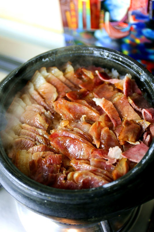Bí quyết nấu món ngon 3 trong 1: Cơm, thịt hầm, rau luộc