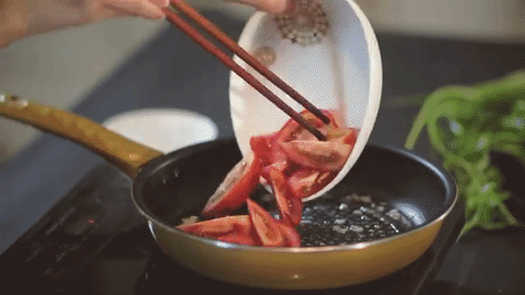 Vào bếp cùng Bích Phương: Cách làm bún tôm Quảng Ninh