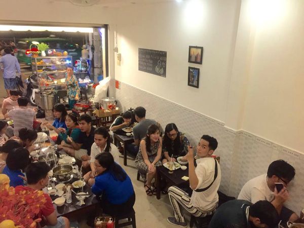 Ca sĩ Phạm Hồng Phước mở bếp chay hút khách Sài Gòn