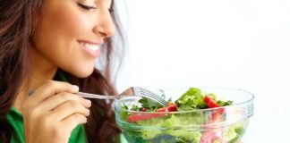 Mách bạn bí quyết để ăn đêm mà không lo tăng cân