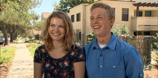 Bị sét đánh, cặp đôi thoát chết khó tin nhờ nắm tay nhau