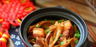 Thịt kho măng khô đậm đà ngon cơm ai nhìn cũng muốn ăn