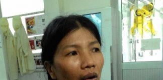 Bà Di, cô ruột bé Kim Linh, cũng là người đang trực tiếp chăm cháu tại BV Nhi Đồng 1, đớn đau chia sẻ bi kịch gia đình em trai mình.