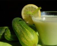 Sinh tố màu xanh giúp tăng thải độc cho da