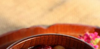 Canh trứng bồ câu long nhãn bồi bổ sức khỏe những ngày nắng nóng