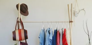 Tự làm giá treo quần áo cho tủ đồ nhỏ