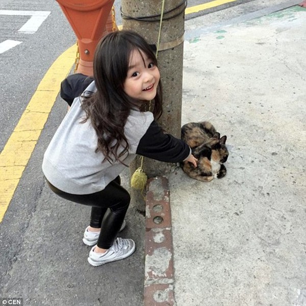 Cô bé 3 tuổi trở thành hiện tượng Instagram châu Á vì quá đỗi đáng yêu - Ảnh 2
