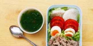 Bí kíp ăn trưa đúng cách giúp giảm cân của chị em công sở