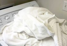 Mẹo tẩy trắng và khử mùi khăn tắm trong ngày mưa Mẹo tẩy trắng, khử mùi khăn tắm ngày mưa - 1